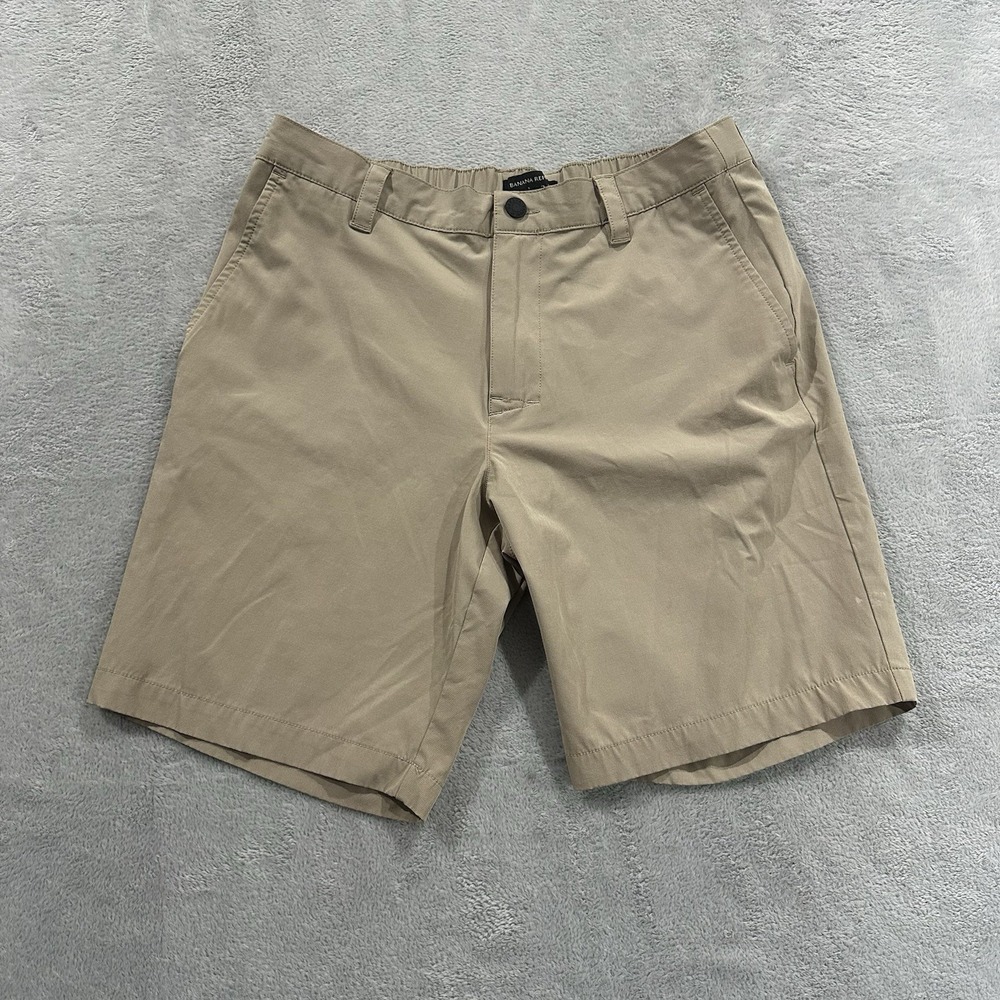 Banana Republic Performance Chino Shorts Men 34 Beige Preppy Beach Summer